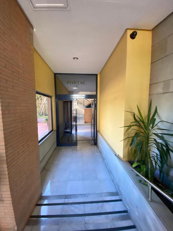 Acogedor Piso Con Parking Santa Justa Apartment Sevilla Bagian luar foto
