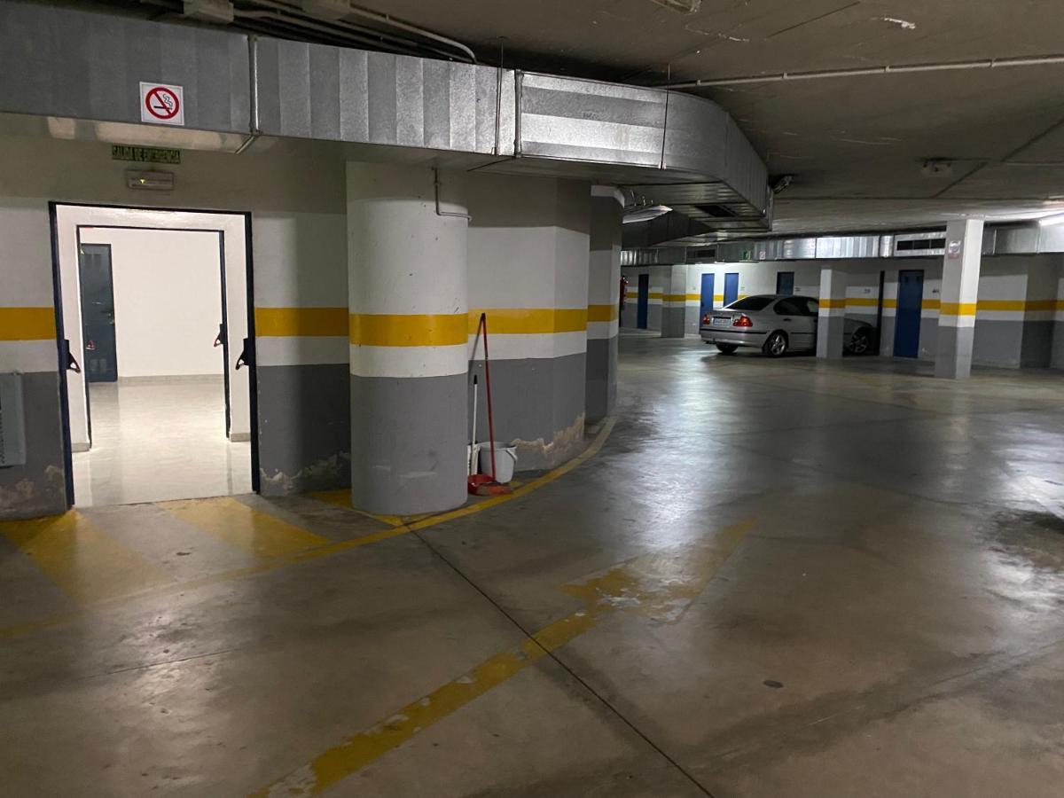 Acogedor Piso Con Parking Santa Justa Apartment Sevilla Bagian luar foto