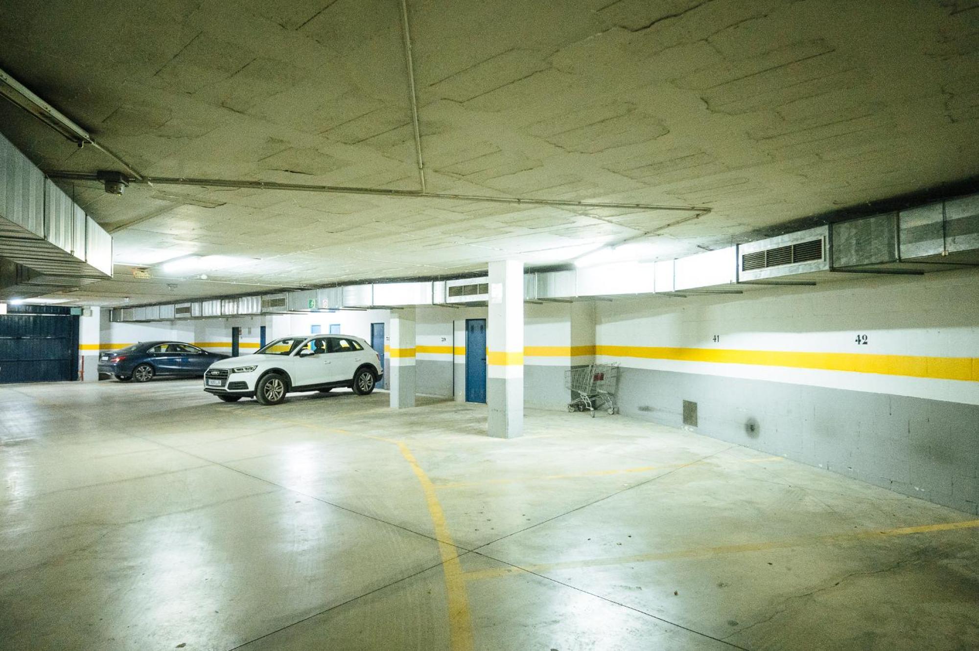 Acogedor Piso Con Parking Santa Justa Apartment Sevilla Bagian luar foto