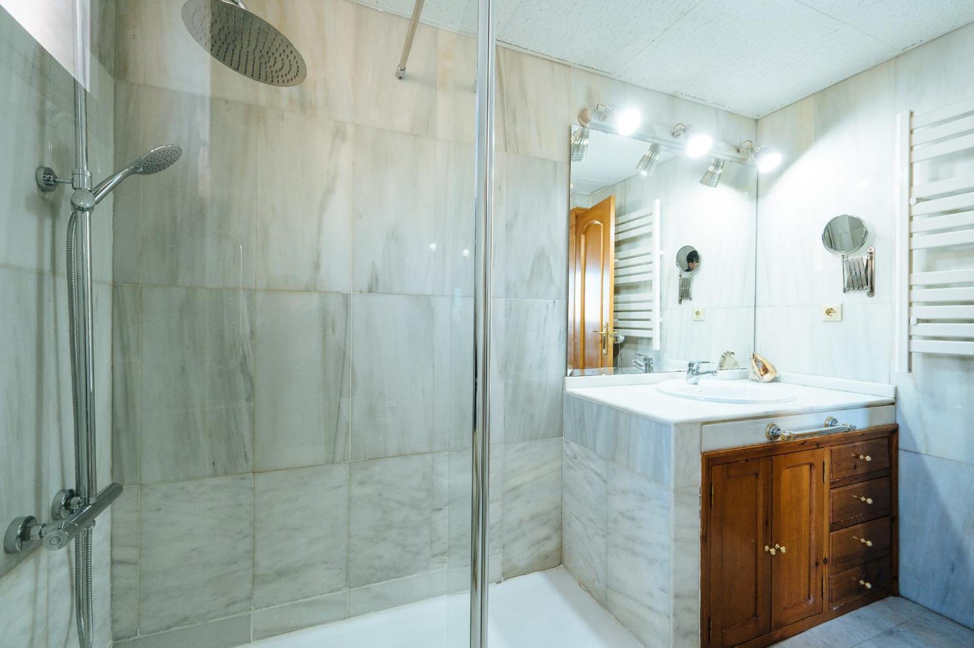 Acogedor Piso Con Parking Santa Justa Apartment Sevilla Bagian luar foto